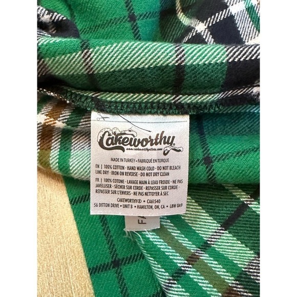 Cakeworthy Star Wars The Child flannel shirt - Picture 5 of 6